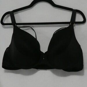 AG - ASHLEY GRAHAM | 42 DD | Elegant Black and Gold Bra With Adjustable Straps